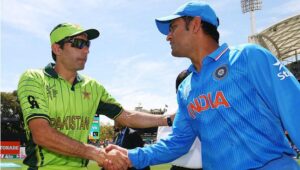 Misbah-ul-Haq, MS Dhoni Photo Credit: (ICC)