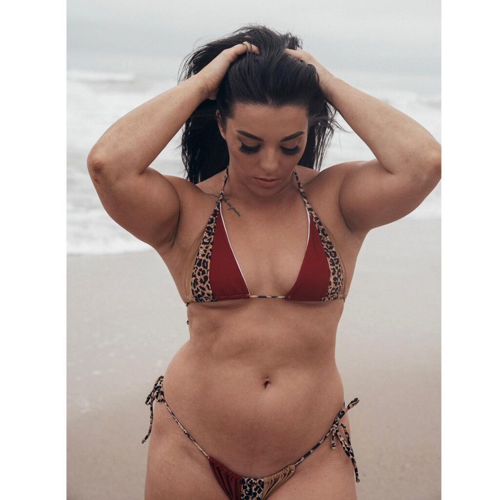 Ex-WWE Star Deonna Purrazzo Is A Beach Beauty In These Recent Photos 4