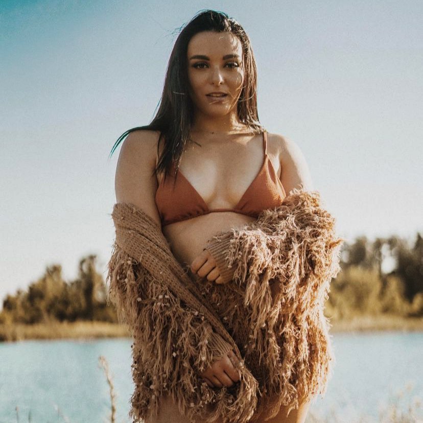 Ex Wwe Star Deonna Purrazzo Channels Bikini Virtuosa Shtick In Recent Photos 2 Ex WWE Star Deonna Purrazzo Channels Bikini Virtuosa Shtick In Recent Photos 1