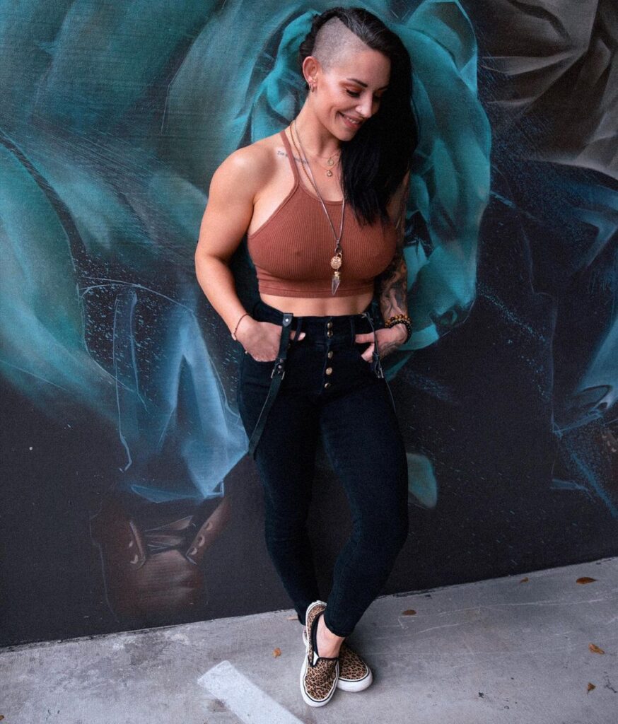 Ex WWE Diva Kaitlyn’s Recent Insta Photos Could Brighten Up Your Day 3