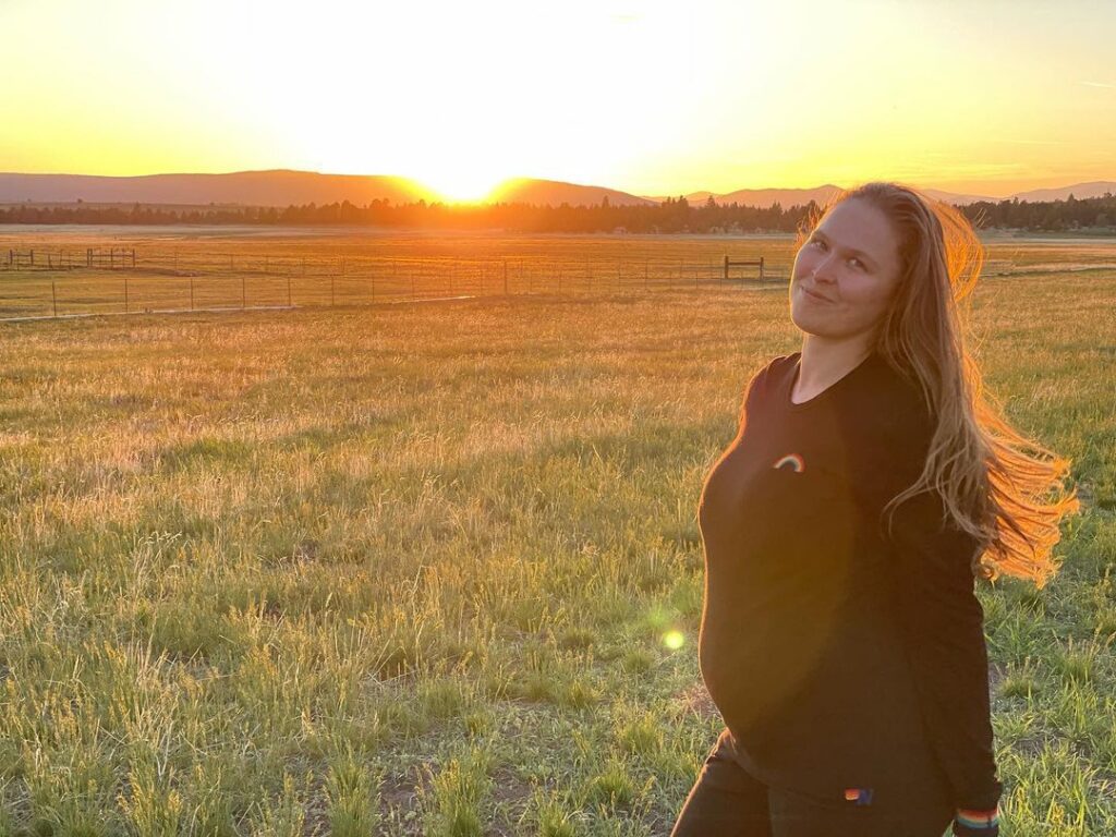 WWE Star Ronda Rousey Shares First Set of Pregnancy Photos 3