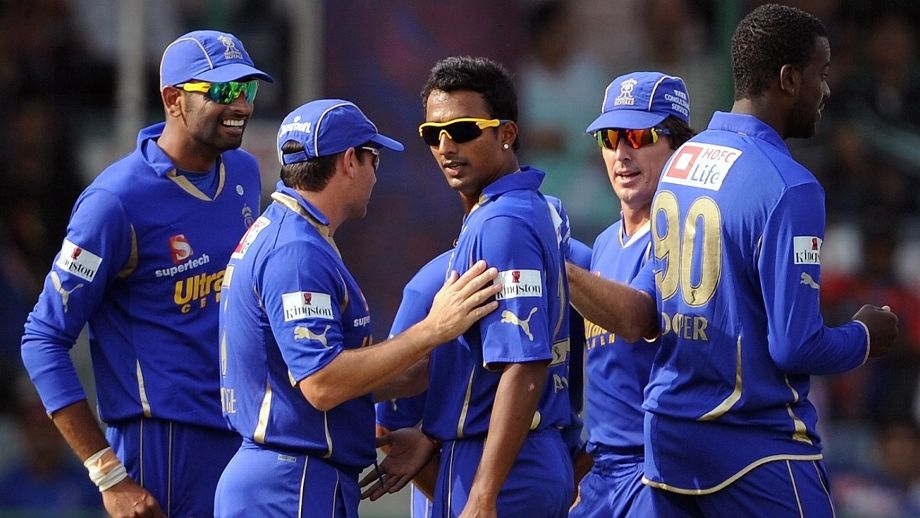 Ankeet Chavan celebrates a wicket with his team-mates AFP/Getty Images