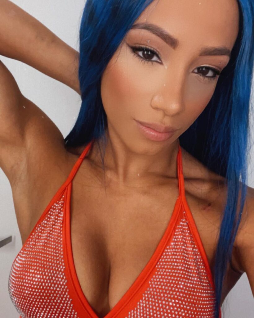 Photos: Sasha Banks Teases Fans During WWE Draft 2021 2