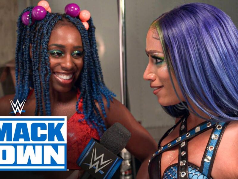 Sasha Banks and Naomi