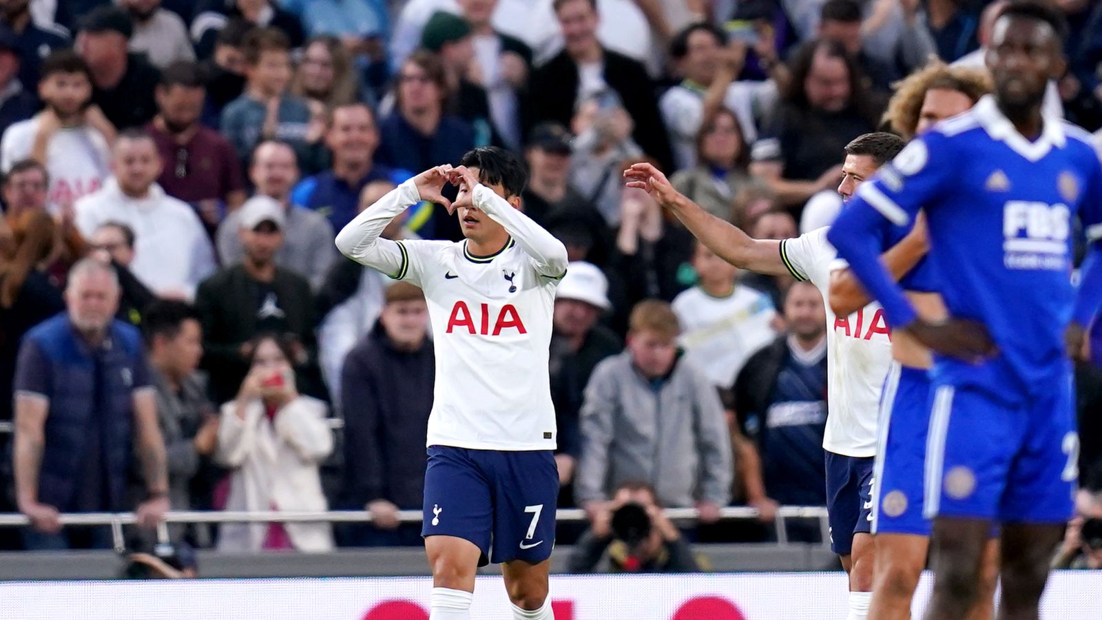Tottenham'S Heung-Min Son Opens Up After He Chose Not To Celebrate His 13-Minute Hat-Trick Against Leicester City 3 Heung-min Son