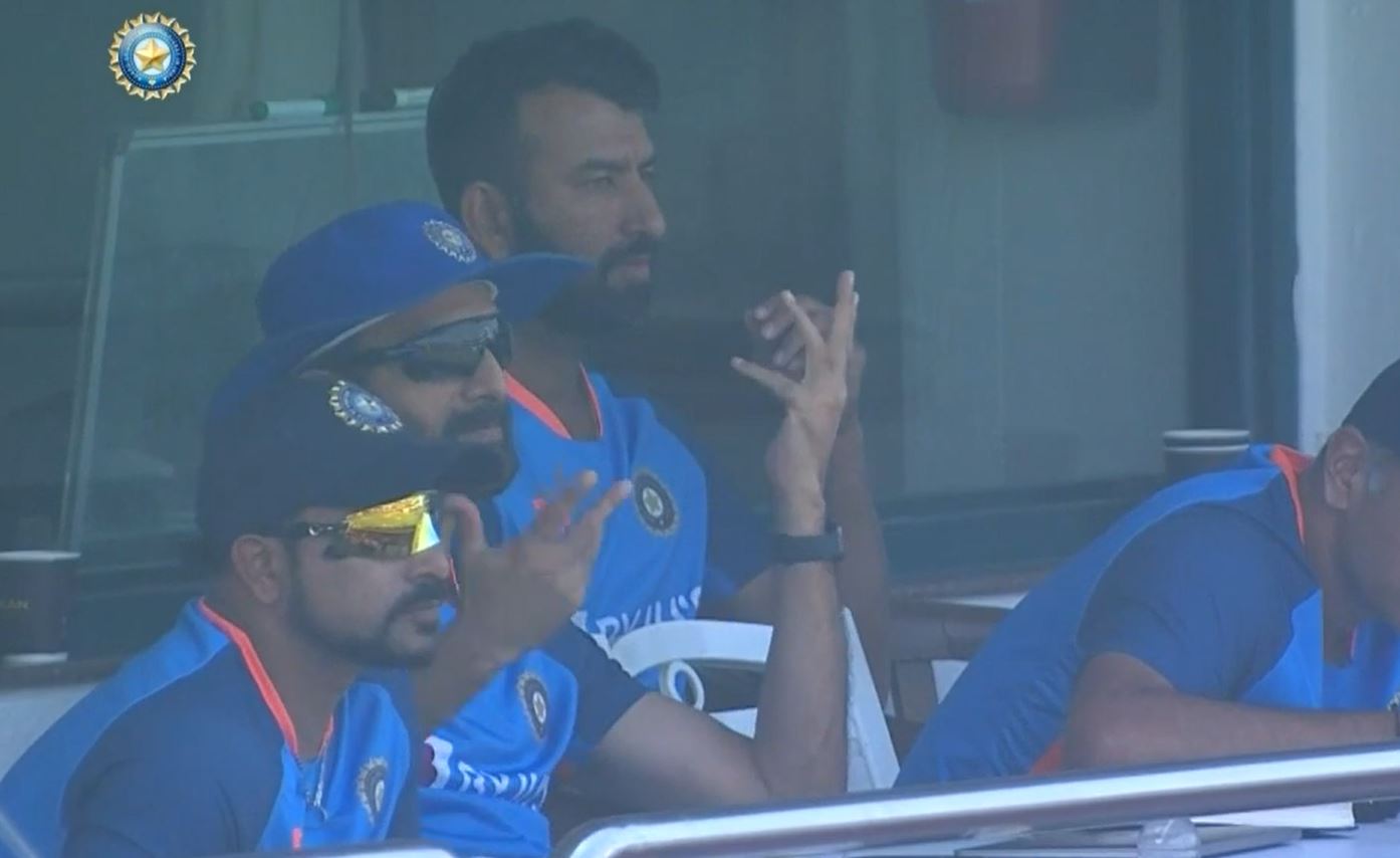 Ind Vs Aus 2023: Watch- Indian Dressing Room Furious After Virat Kohli’s Controversial Lbw Dismissal 3 Vikram Rathour. PC- Twitter