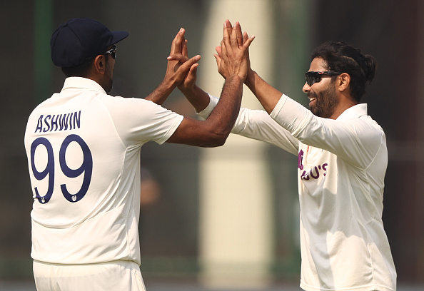 Ravindra Jadeja and Ravichandran Ashwin. (Photo by Robert Cianflone/Getty Images)