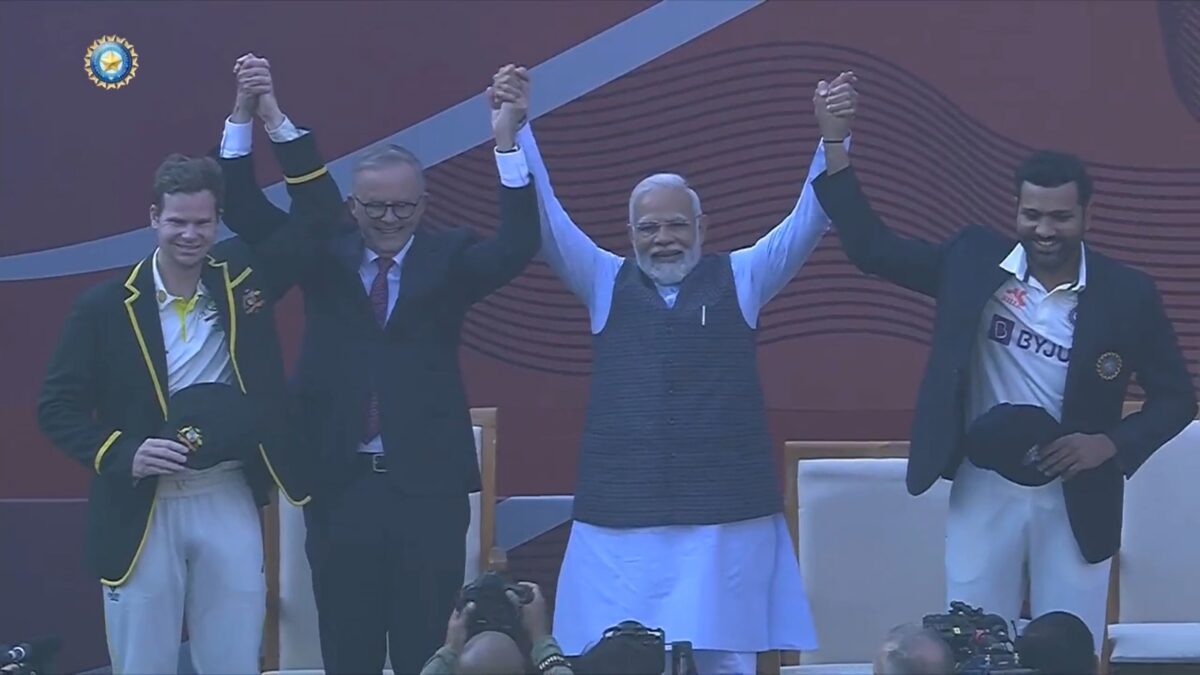 Steve Smith and Rohit Sharma with the Prime Ministers