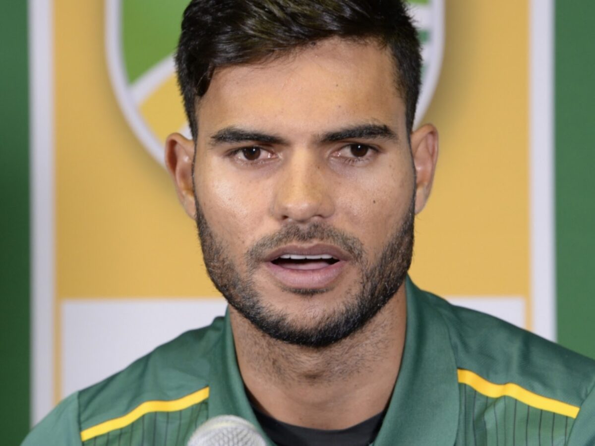 Reeza Hendricks