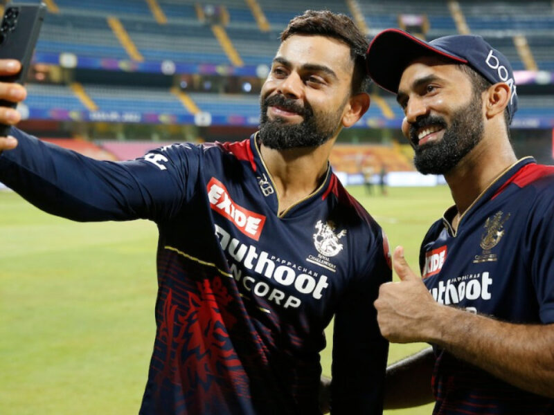 VIrat Kohli And Dinesh Karthik