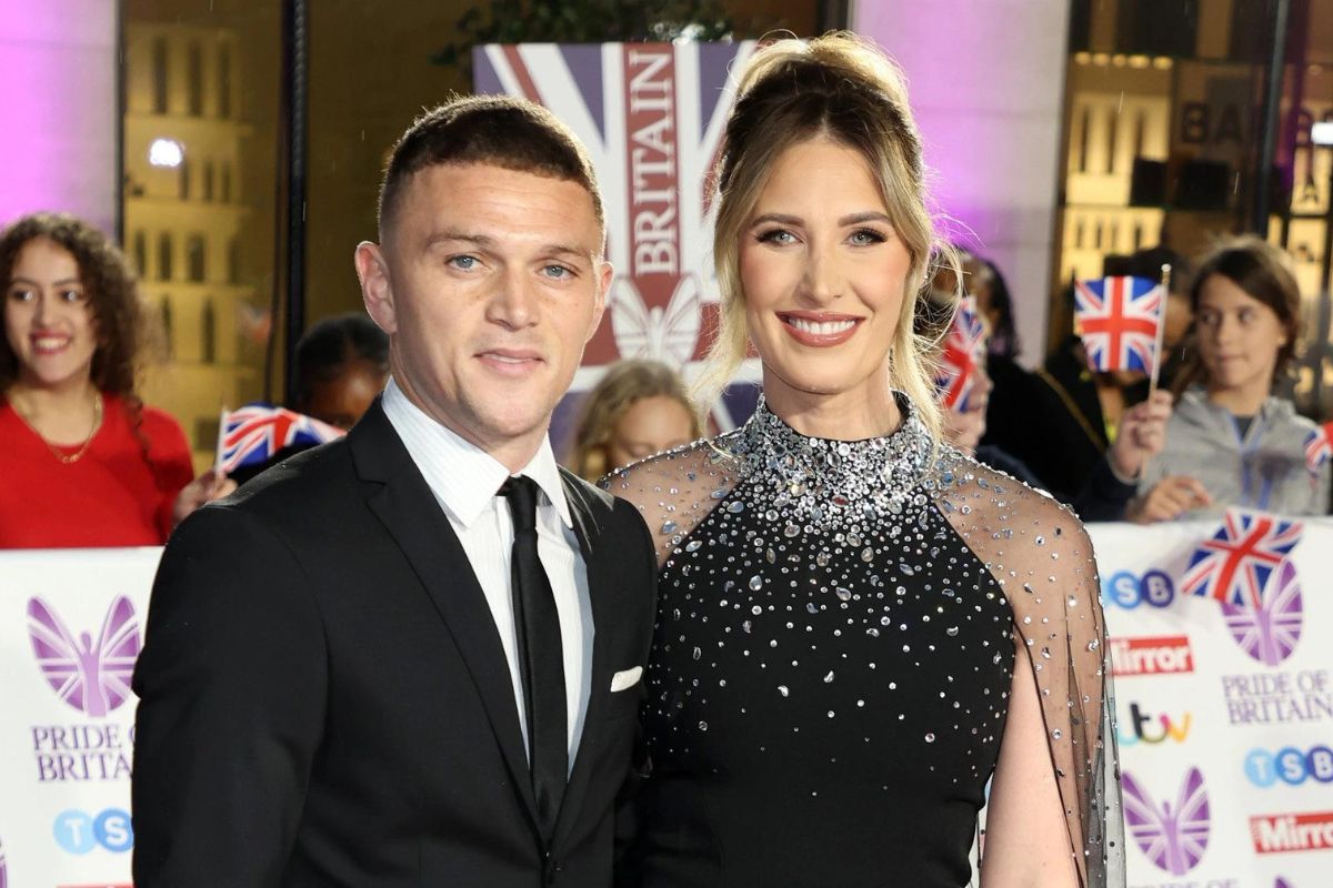 Newcastle'S Kieran Trippier Pulls Up And Hugs A Reveller As He Parties With Teammates After Leading The Magpies To Champions League Football 2 Kieran Trippier