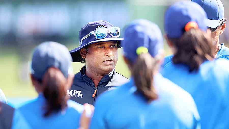 Ramesh Powar Appointed Gujarat Team Coach For Upcoming Ranji Trophy Season- Reports    2