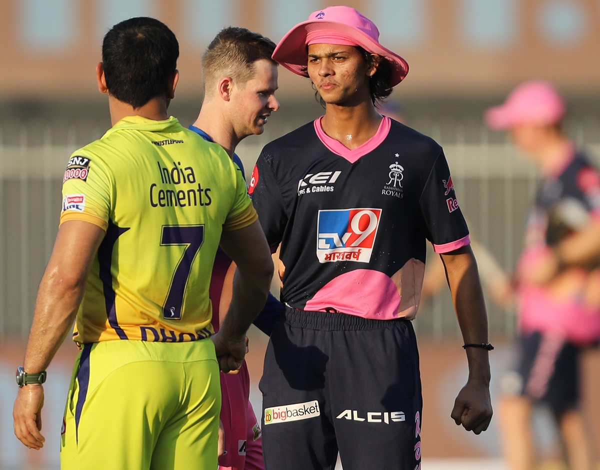 MS Dhoni And Yashasvi Jaiswal