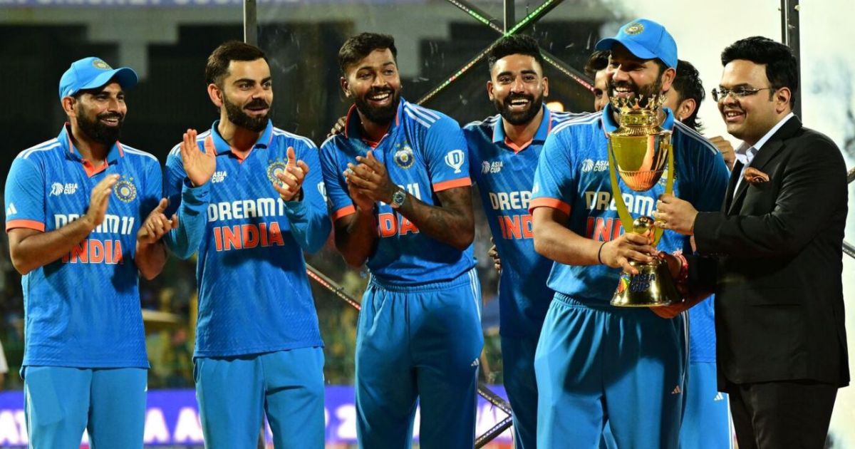 Rohit Sharma With Asia Cup 2023 Trophy