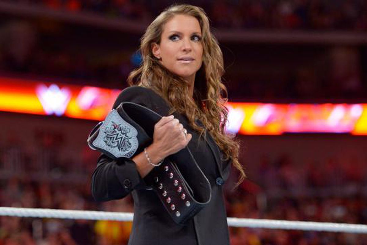Stephanie McMahon: Age, Height, Weight, Husband, Net Worth, Family, Injury Details, Tattoo, and Other Unknown Facts 1
