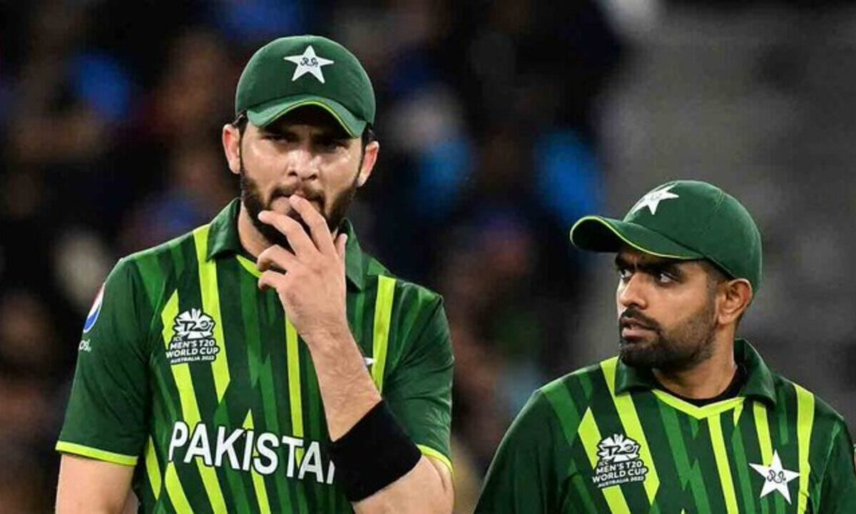 Pakistan players- Shaheen Afridi and Babar Azam.