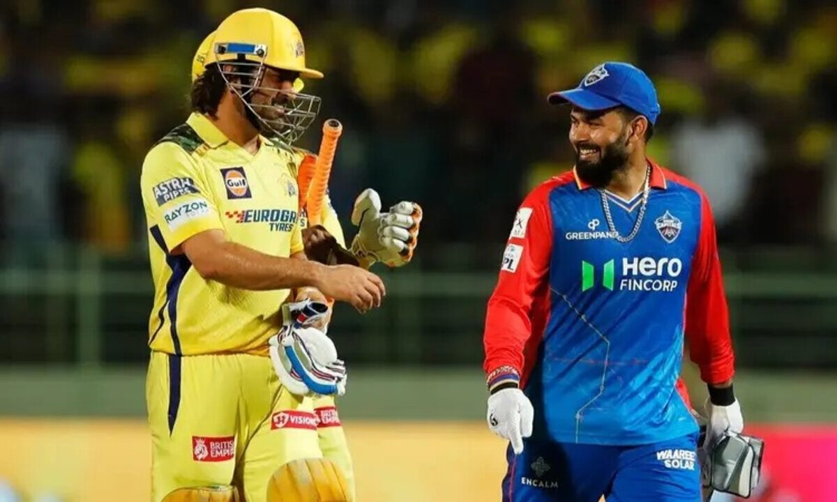 MS Dhoni and Rishabh Pant.
