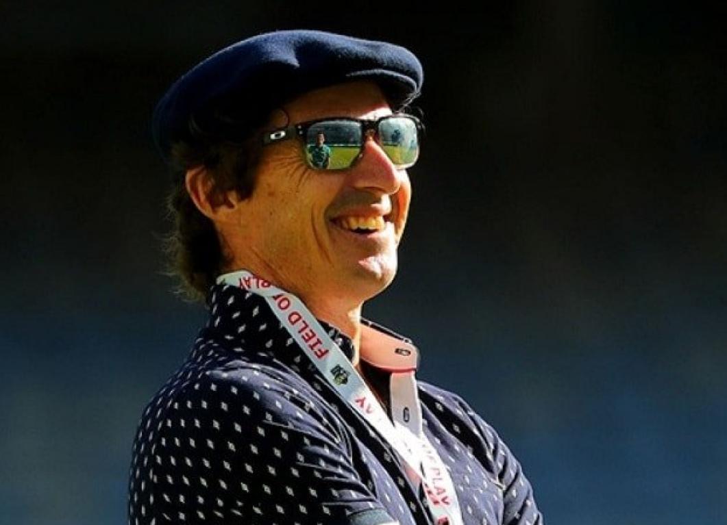 BRad Hogg. Photo- X