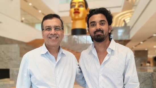 KL Rahul and SAnjiv Goenka. Photo- LSG