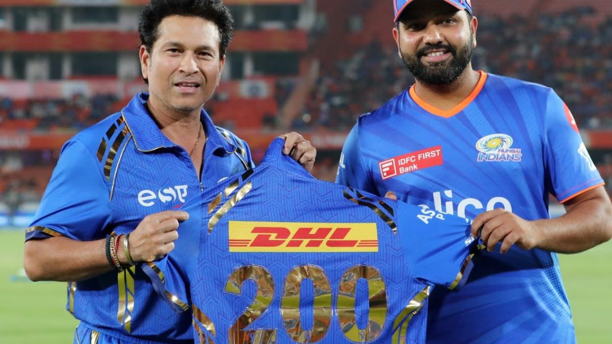 Sachin Tendulkar With Rohit Sharma. Photo- MI Twitter