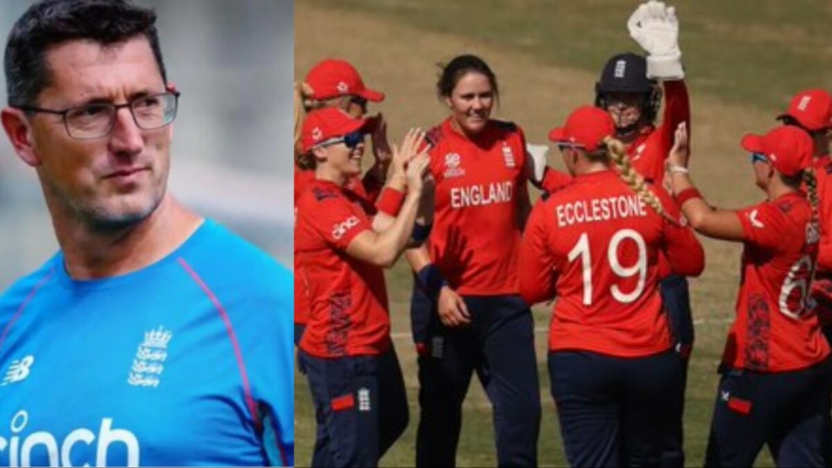 England Women's Team and head coach Jon Lewis.