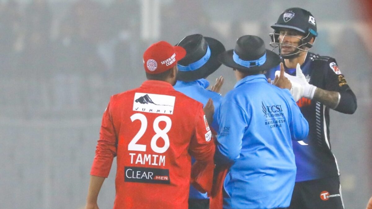 Tamim Iqbal and Alex Hales.