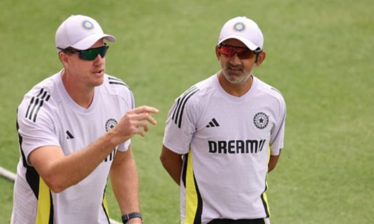 India's bowling coach Morne Morkel and head coach Gautam Gambhir.