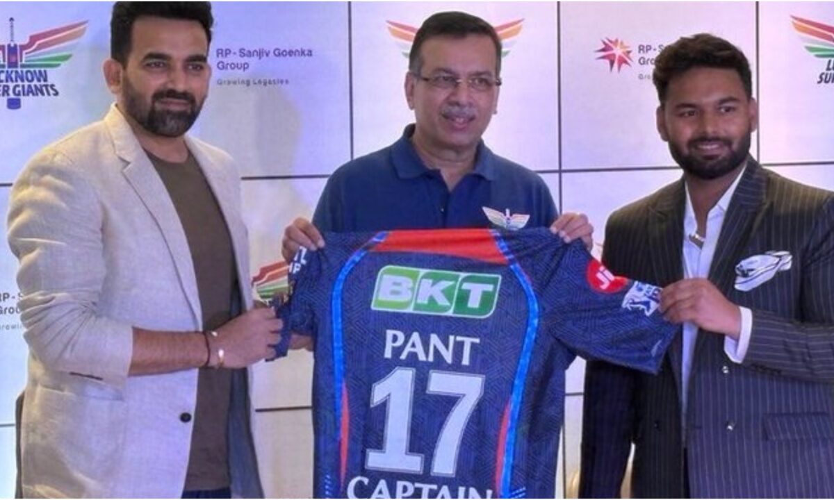 LSG's Zaheer Khan, Rishabh Pant and Sanjeev Goenka.