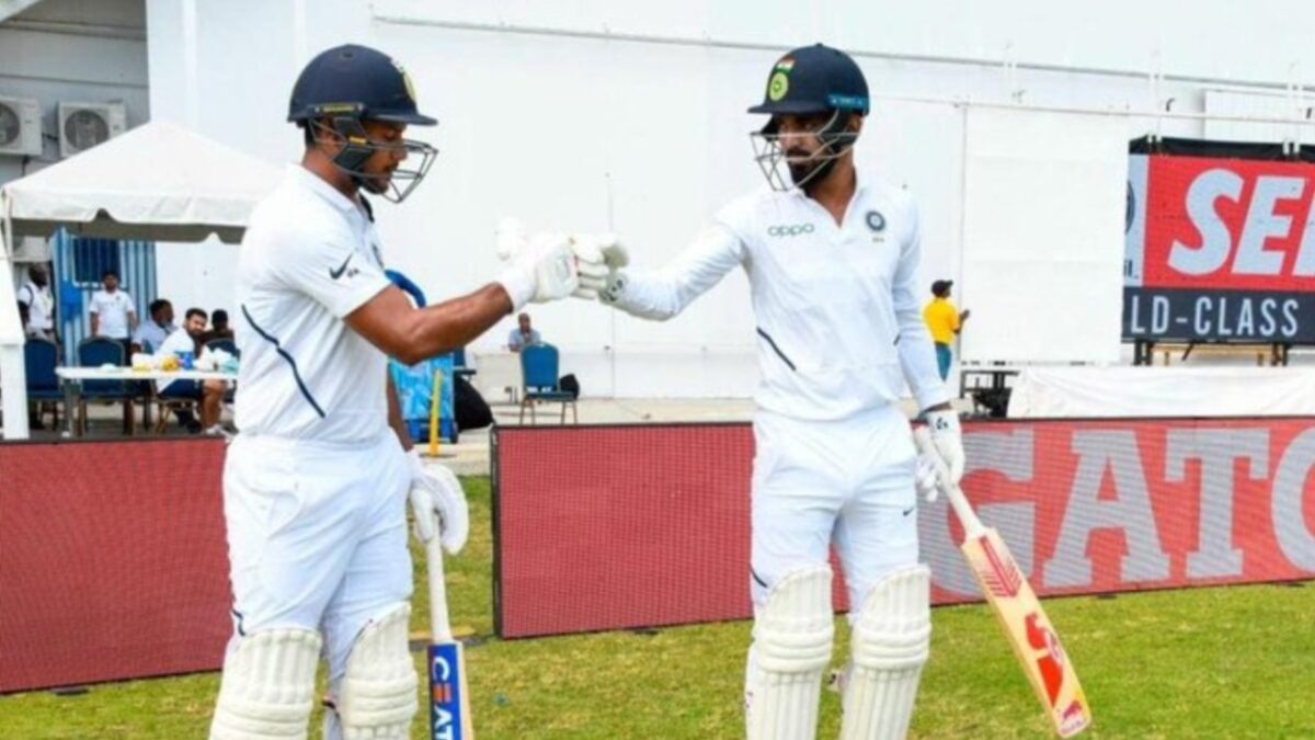 Karnataka's Mayank Agarwal and KL Rahul.